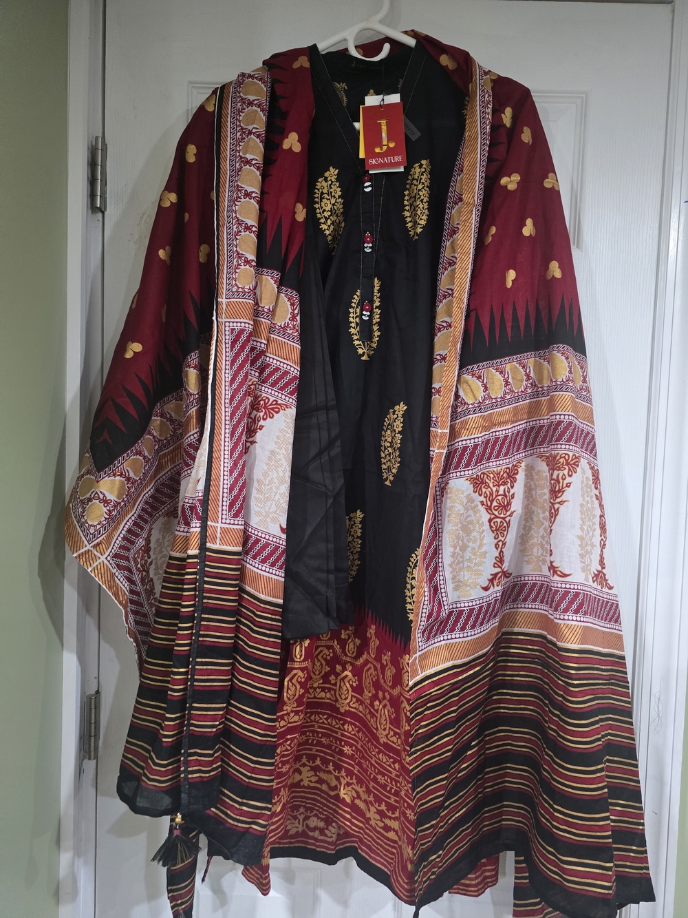 Pakistani Style Ready To Wear Maroon, Black & Gold Printed Suit.